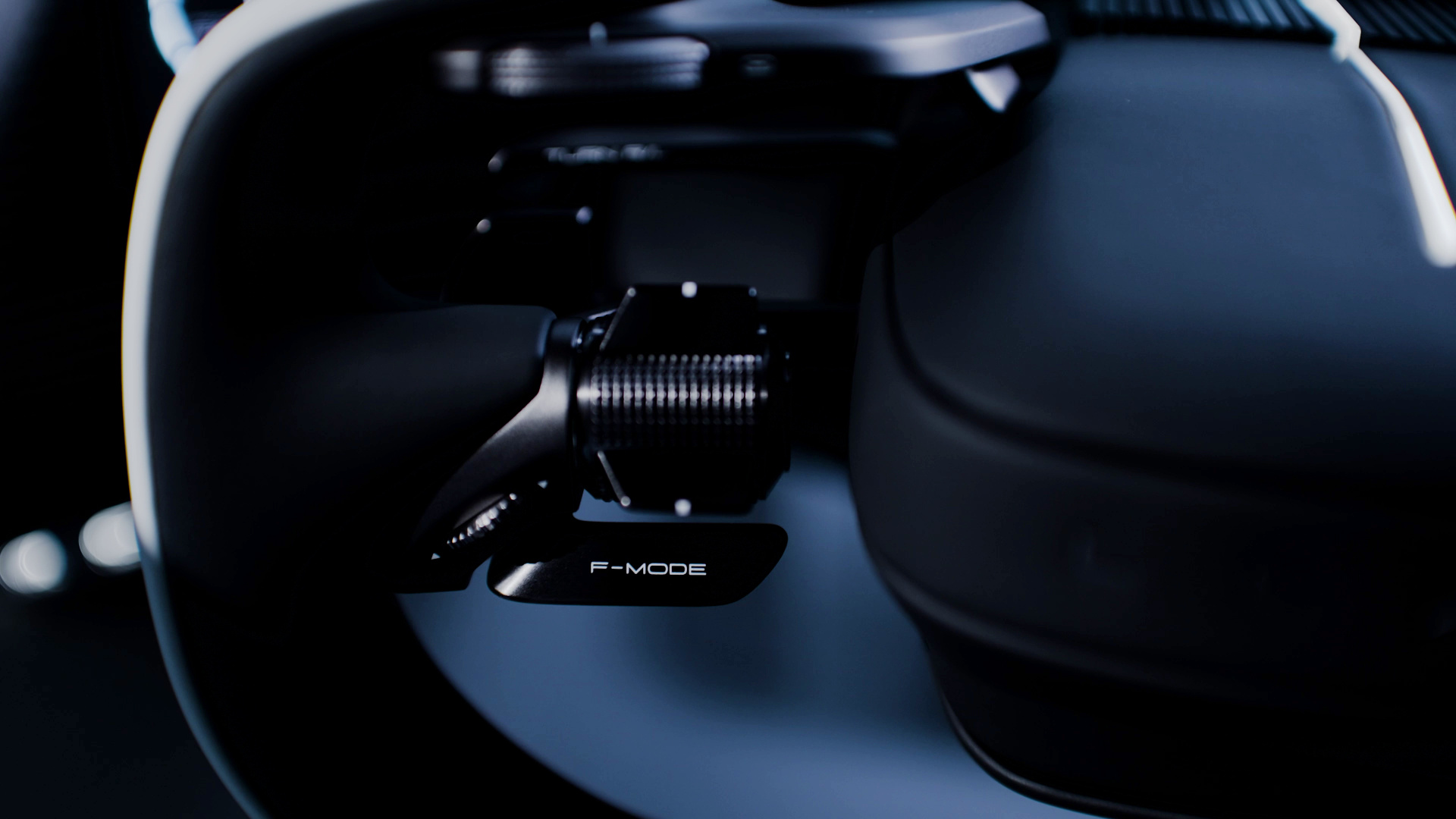 SMALL_20251205_03_03